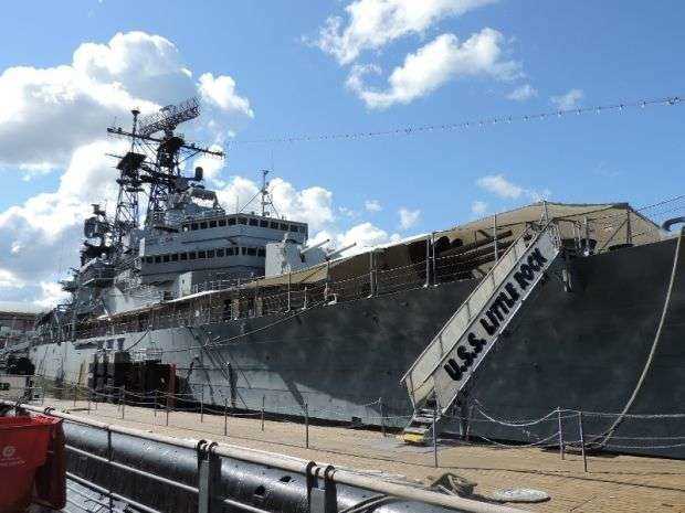 USS LITTLE ROCK CLG-4 MEMORIAL SHIP