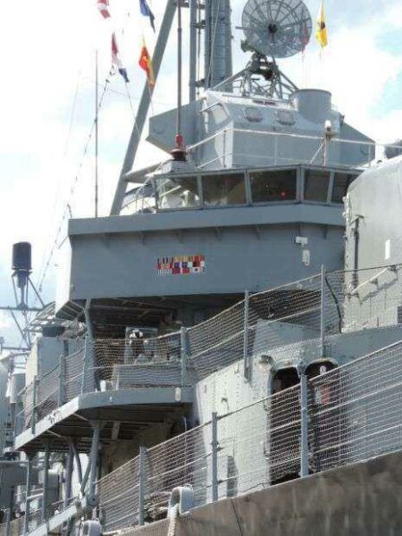 USS THE SULLIVANS DD-537 MEMORIAL SHIP