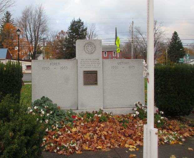 AMERICAN LEGION POST 658 WAR MEMORIAL