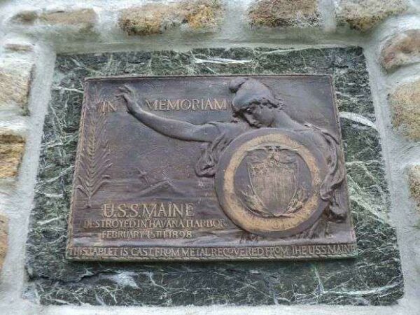 WALLINGTON U.S.S. MAINE MEMORIAL PLAQUE