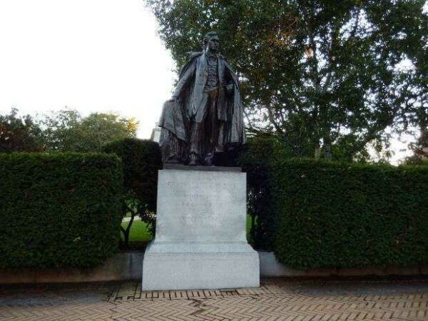 FRANKLIN PIERCE MEMORIAL STATUE