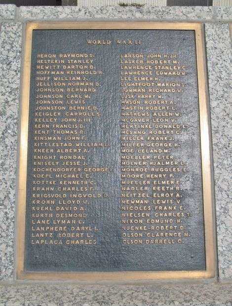 EAU CLAIRE COUNTY WAR MEMORIAL PLAQUE I