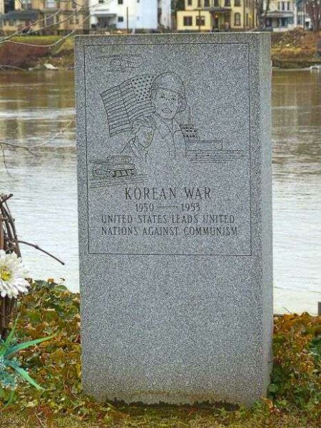 IN MEMORIAM KOREAN WAR MEMORIAL