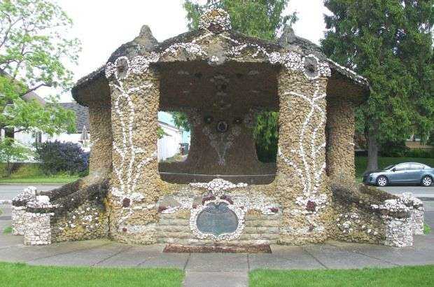 CASULAND MEMORIAL PARK BANDSHELL