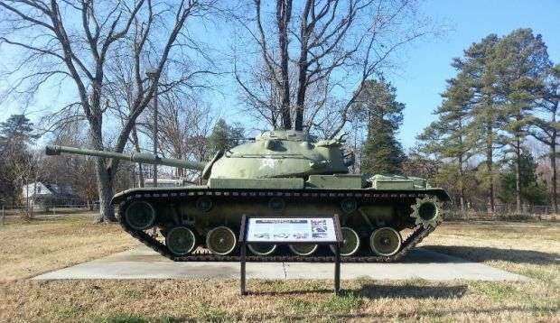 M60 MAIN BATTLE TANK PATTON SERIES MEMORIAL