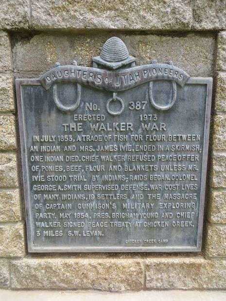 THE WALKER WAR MEMORIAL PLAQUE