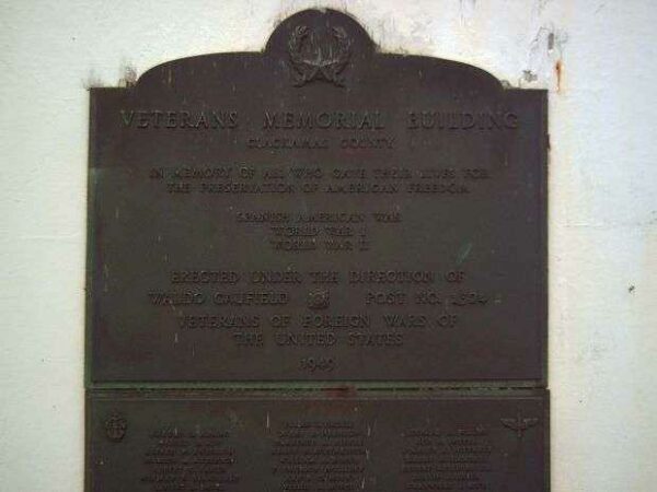CLACKAMAS COUNTY VETERANS MEMORIAL BUILDING PLAQUE