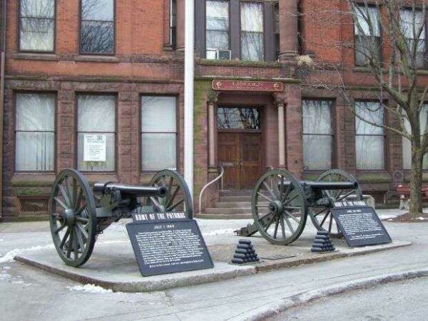 ARMY OF THE POTOMAC WAR MEMORIAL CANNONS