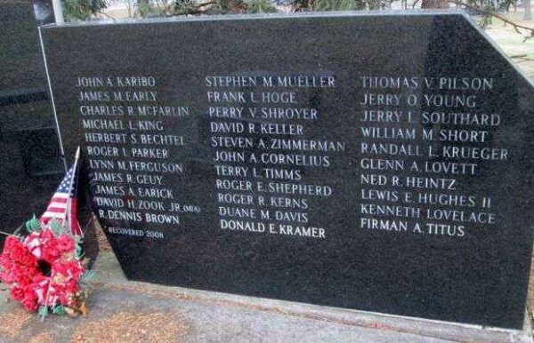 BELLEFONTAINE VIETNAM MEMORIAL HONOR ROLL STONE