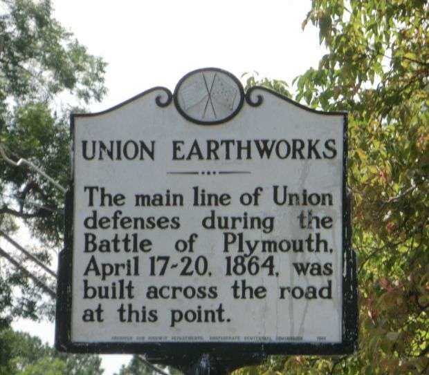 UNION EARTHWORKS WAR MEMORIAL MARKER