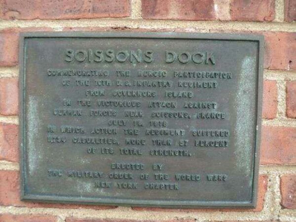 SOISSONS DOCK WAR MEMORIAL PLAQUE