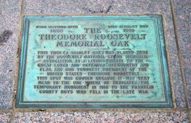 THE THEODORE ROOSEVELT MEMORIAL OAK PLAQUE