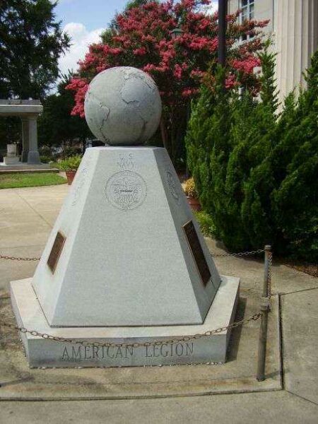 LINCOLN COUNTY VETERANS MONUMENT