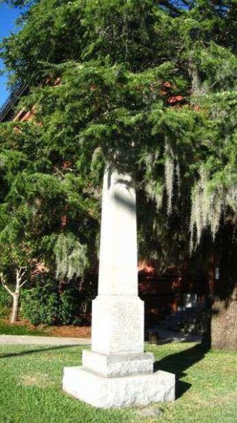 CRAVEN COUNTY WORLD WAR NO. 1 & 2 MEMORIAL