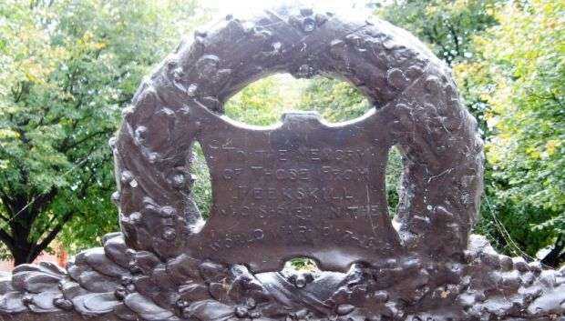 PEEKSKILL WORLD WAR MEMORIAL PLAQUE