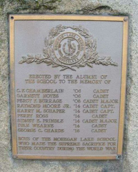 MOHEGAN LAKE SCHOOL WORLD WAR MEMORIAL PLAQUE
