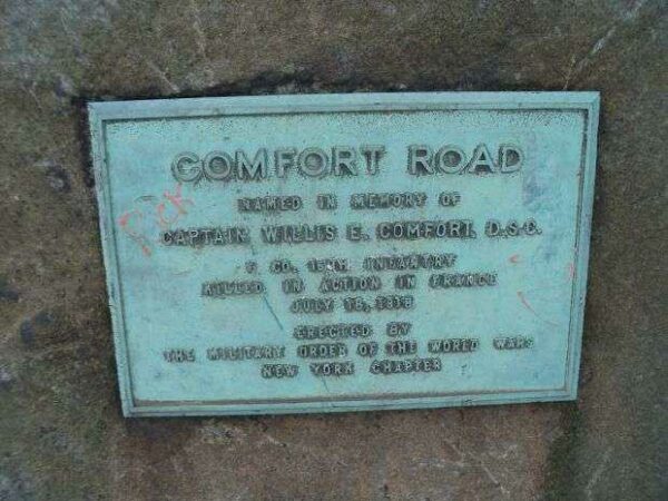COMFORT ROAD WAR MEMORIAL PLAQUE