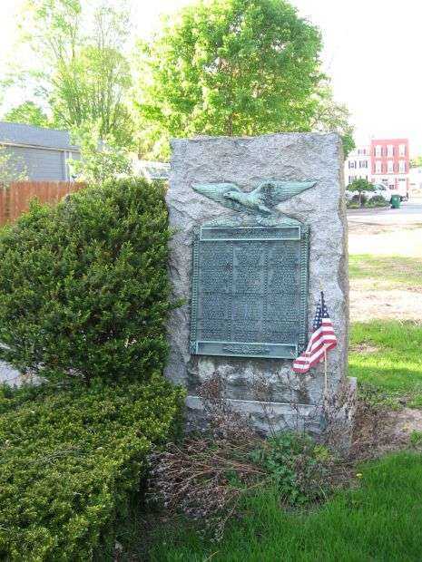 HYDE PARK WORLD WAR I MEMORIAL