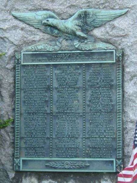 HYDE PARK WORLD WAR I MEMORIAL PLAQUE