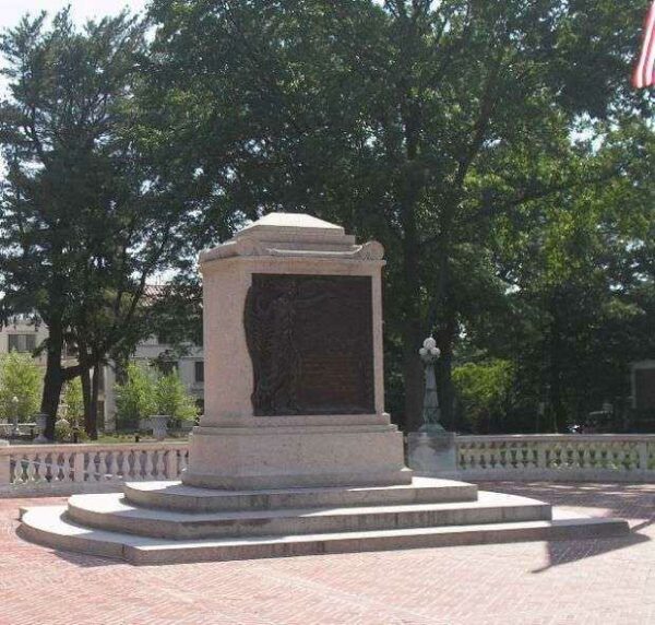MORRISTOWN WORLD WAR I MEMORIAL