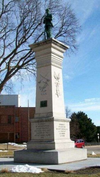 HALL COUNTY CIVIL WAR AND SPANISH-AMERICAN WAR MEMORIAL