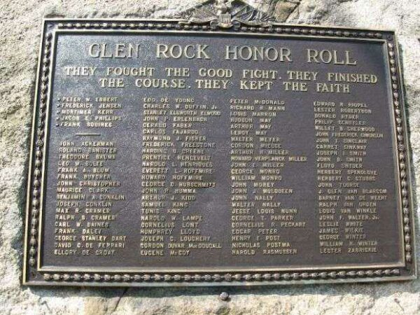 GLEN ROCK HONOR ROLL WORLD WAR MEMORIAL PLAQUE
