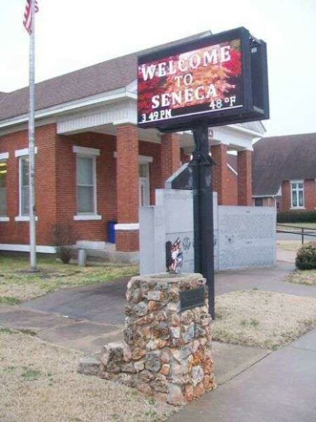 SENECA WAR VETERANS MEMORIAL DRINKING FOUNTAIN