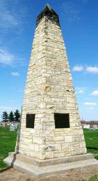 ST. PAUL’S LUTHERAN CHURCH VETERANS MEMORIAL CLOSEUP