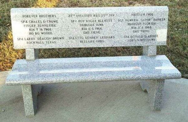 27TH INFANTRY REG 25TH DIV WAR MEMORIAL BENCH
