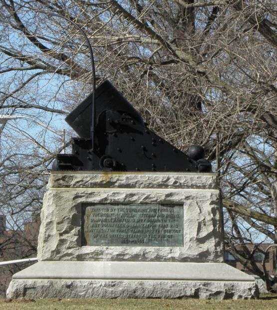 1ST CONNECTICUT HEAVY ARTILLERY MEMORIAL CANNON