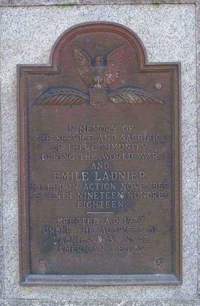 OCEAN SPRINGS WORLD WAR MEMORIAL PLAQUE