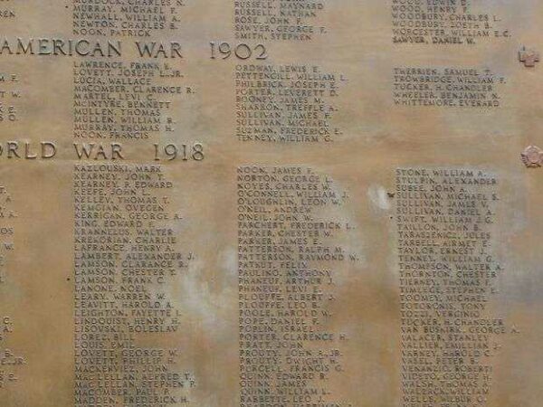 IN HONOR OF THOSE WHO FOUGHT FOR OUR COUNTRY MEMORIAL BACK PLAQUE D