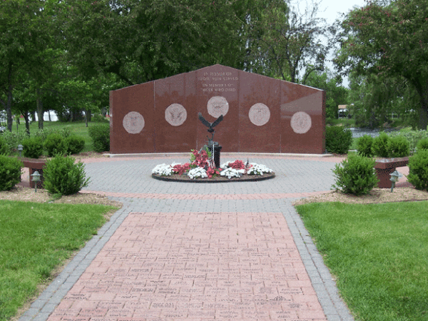 THE CANTON VETERANS MEMORIAL