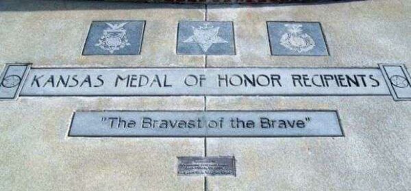 KANSAS MEDAL OF HONOR RECIPIENTS MEMORIAL PLAQUE