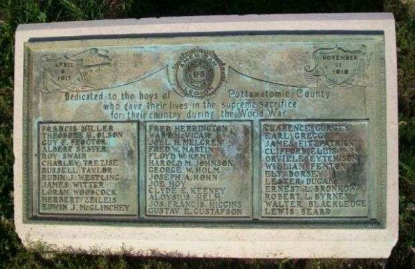 POTTAWATOMIE COUNTY WORLD WAR HONOR ROLL MEMORIAL