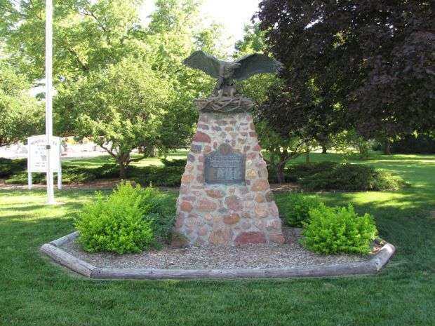 POTTAWATOMIE COUNTY WORLD WAR MEMORIAL