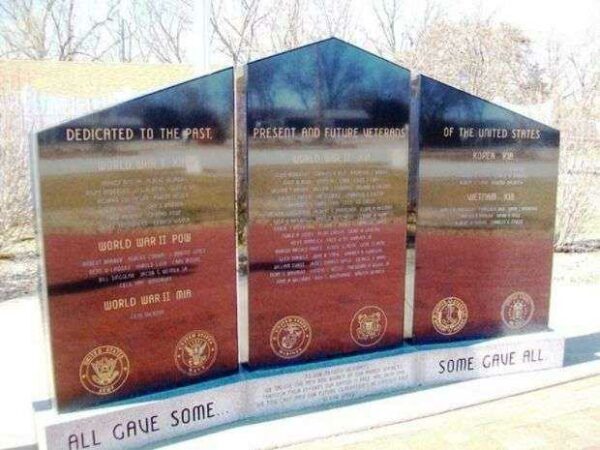 OSAGE CITY VETERANS MEMORIAL CLOSEUP