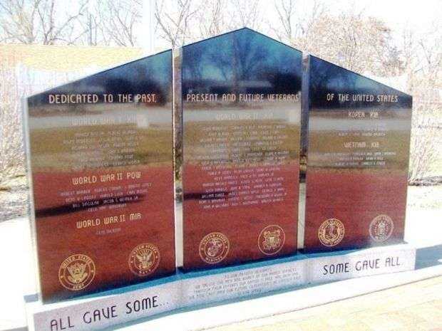 OSAGE CITY VETERANS MEMORIAL CLOSEUP