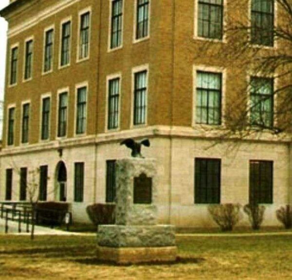 AMERICAN LEGION POST NO. 125 WORLD WAR MEMORIAL