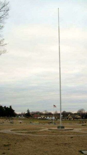 INDEPENDENCE VETERANS ORGANIZATIONS MEMORIAL FLAGPOLE
