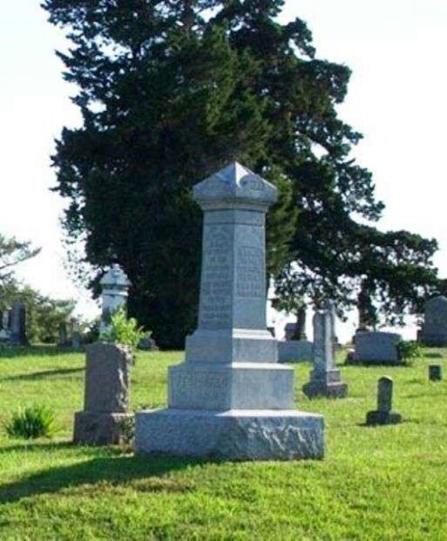 ELM GROVE-CADMUS CEMETERY WAR MEMORIAL