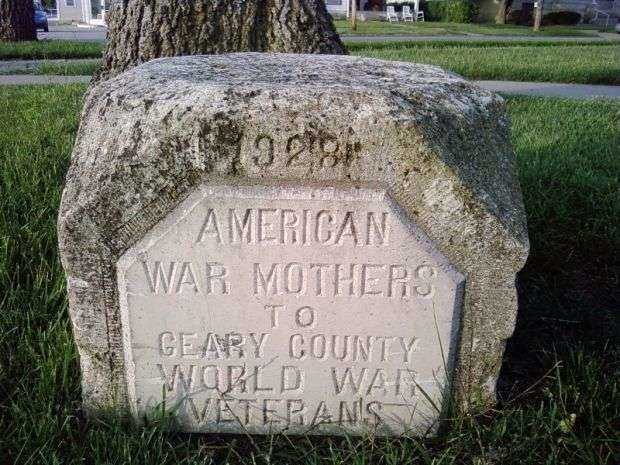 GEARY COUNTY WORLD WAR VETERANS MEMORIAL