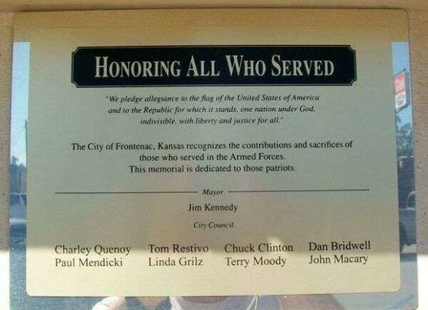 FRONTENAC VETERANS HONOR ROLL MEMORIAL PLAQUE A