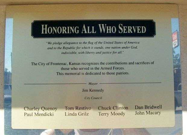 FRONTENAC VETERANS HONOR ROLL MEMORIAL PLAQUE A