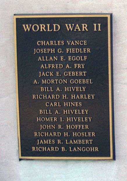 WHITLEY COUNTY WORLD WARS I AND II MEMORIAL PLAQUE D