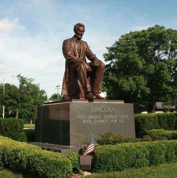 LINCOLN WITH MALICE TOWARD NONE MEMORIAL