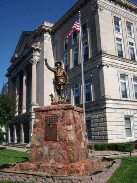 PUTNAM COUNTY REMEMBERS WORLD WAR I MEMORIAL