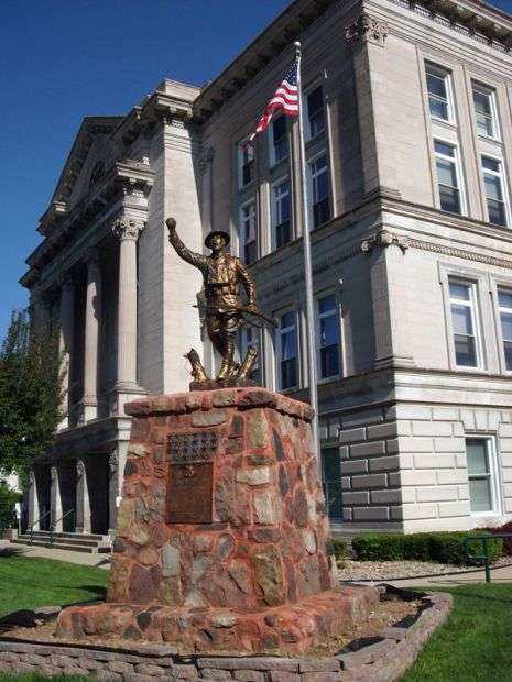 PUTNAM COUNTY REMEMBERS WORLD WAR I MEMORIAL