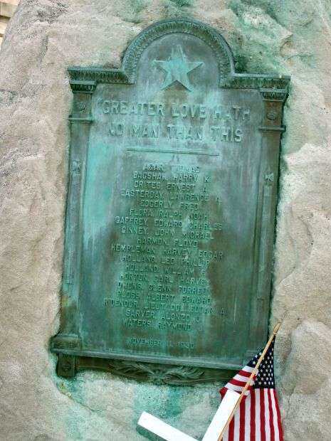 PERU WORLD WAR I MEMORIAL PLAQUE