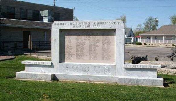 AMERICAN LEGION POST 211 WORLD WARS MEMORIAL